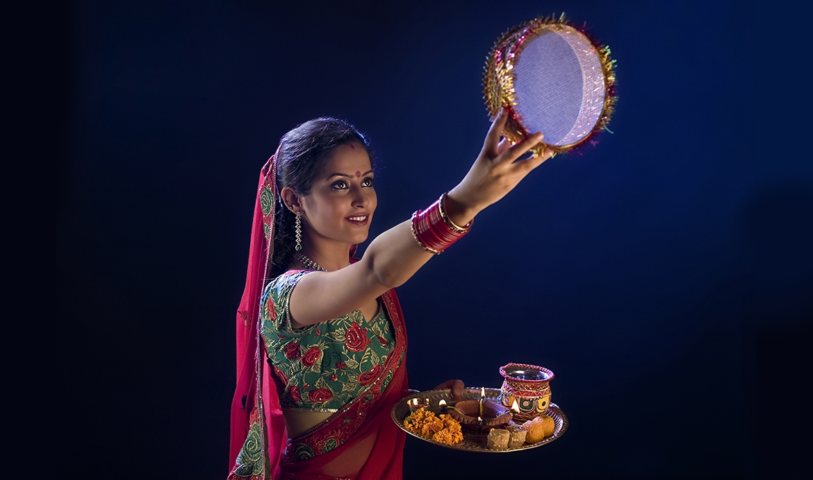 5-outfit-to-wear-for-looking-gorgeous-on-your-karwa-chauth-festivals